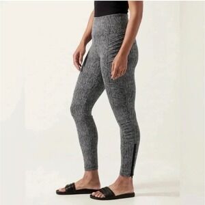 Athleta Delancey Textured Moto Tight Leggings XL Black White Pattern EUC